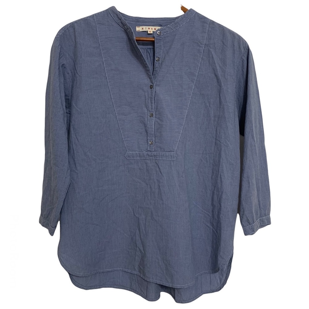 XiRENA Blue/white very narrow Button-Front placket Pullover Top XS